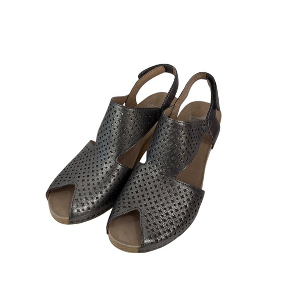 Dansko Teagan Metallic Perforated Leather Slingback Sandal Block Heel Womens 38 - Picture 10 of 15